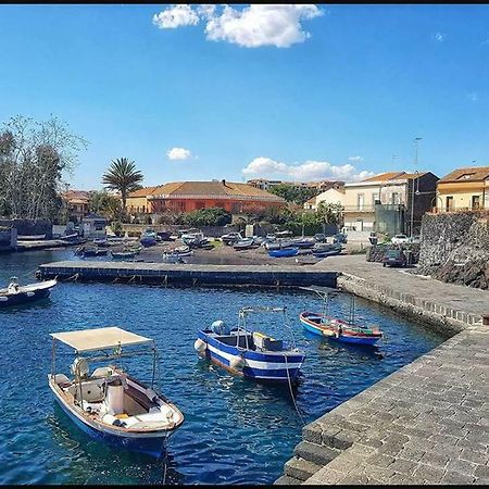 Cozy Apartment By The Sea Acireale Extérieur photo